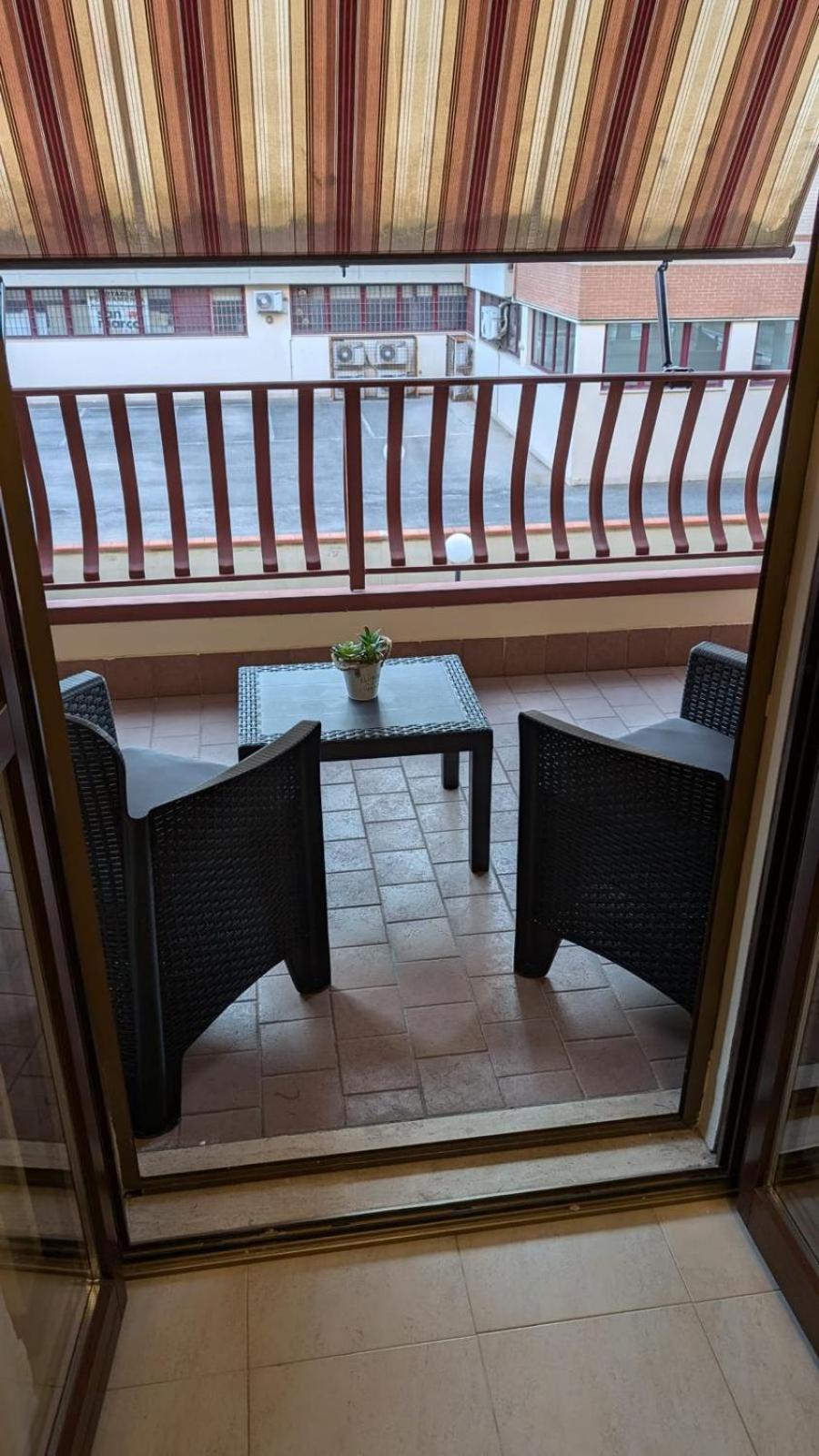Bl Apartment Latina Luaran gambar