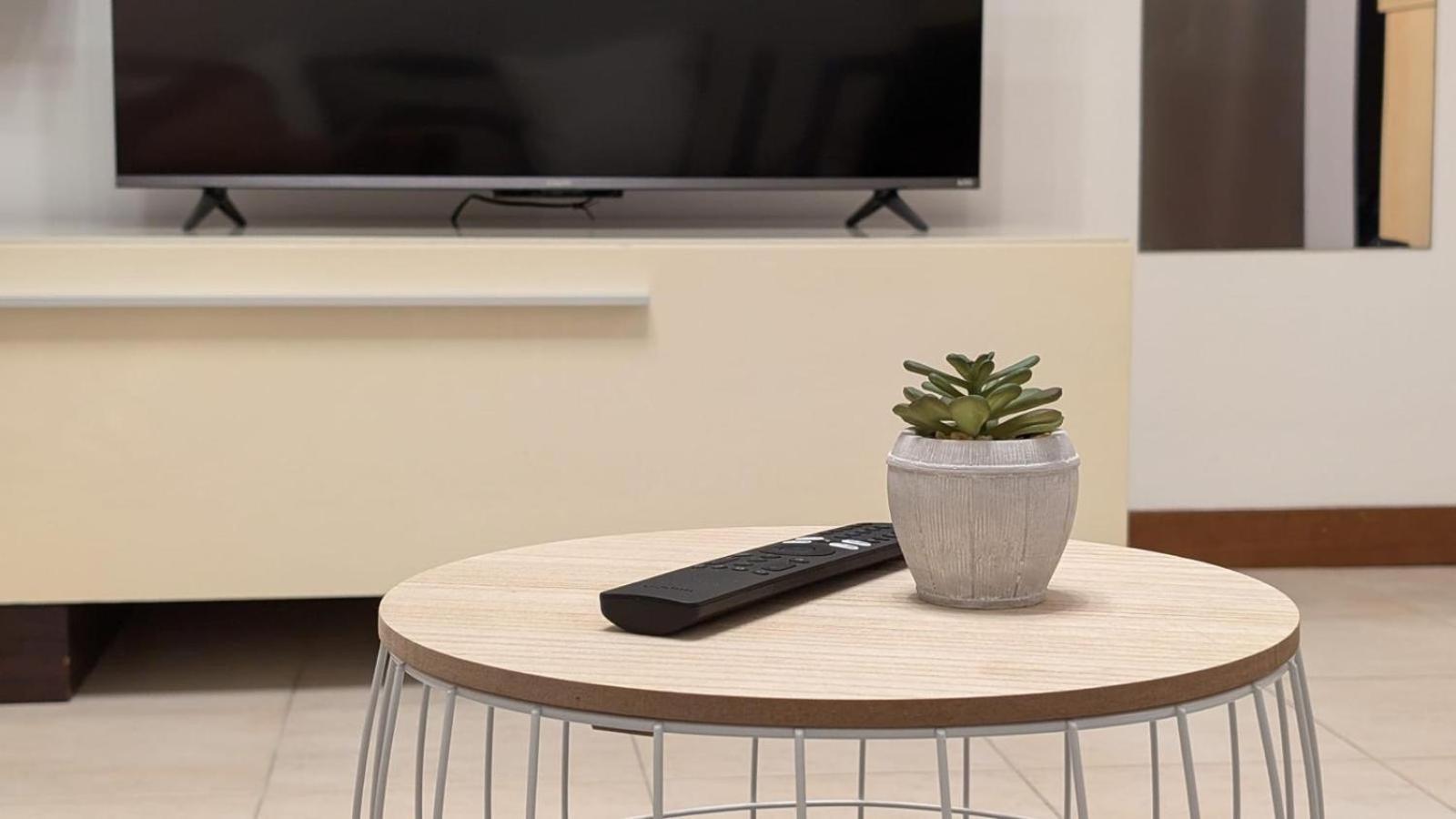 Bl Apartment Latina Luaran gambar